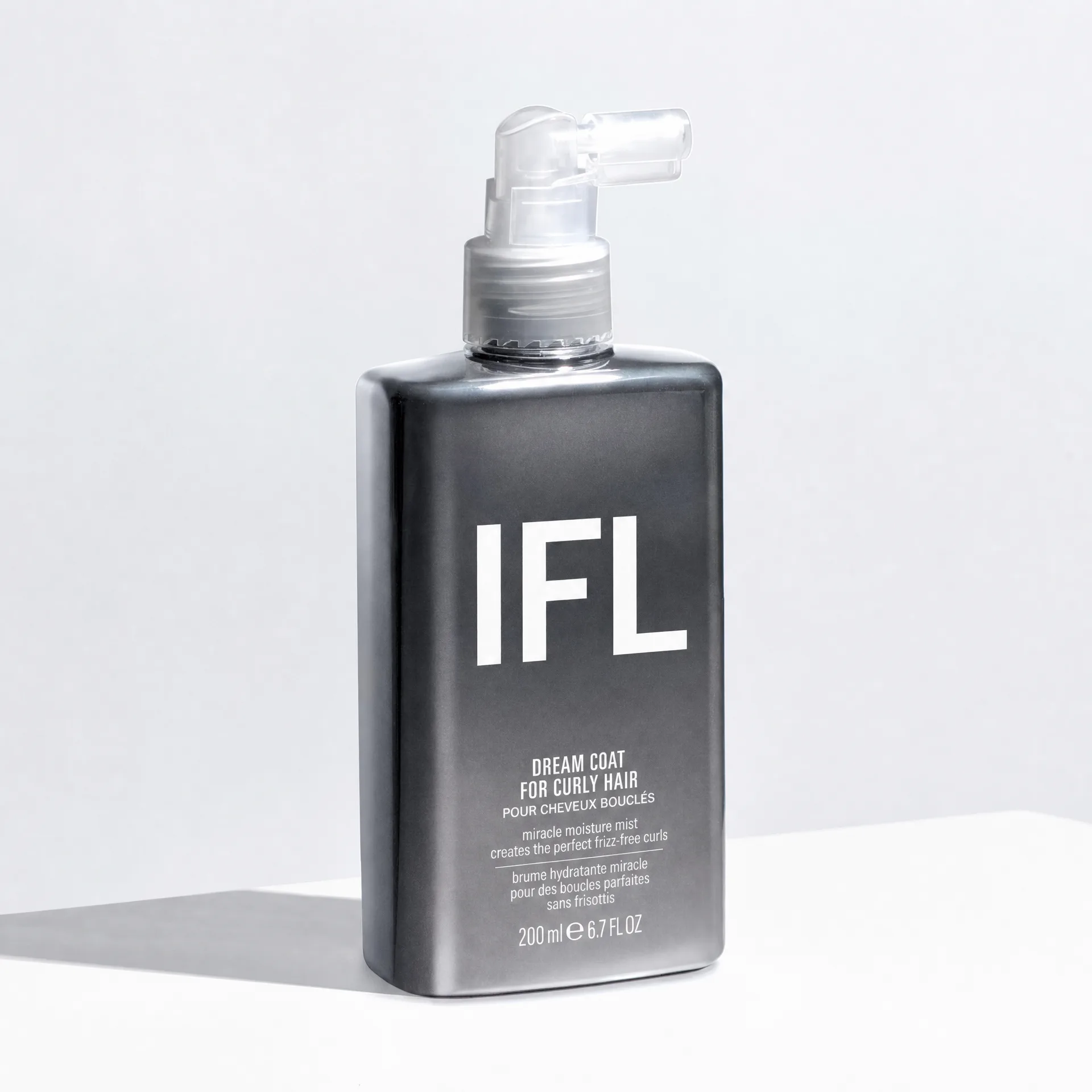 Dream Coat de IL BCN, spray definidor antiencrespamiento para rizos de 200 ml